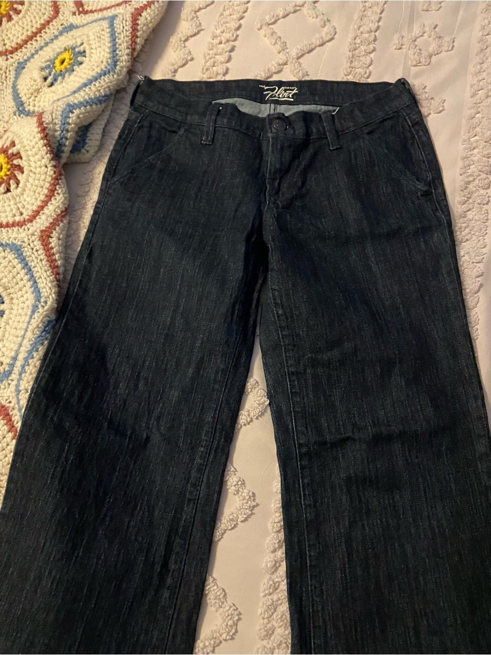 FREE w/ any purchase 💕 Old Navy Flirt Dark Wide Leg Indigo Jeans